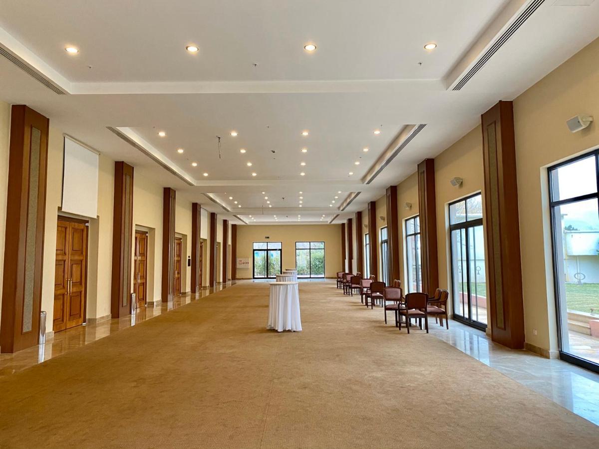 אורגופ Perissia Hotel & Convention Centre מראה חיצוני תמונה