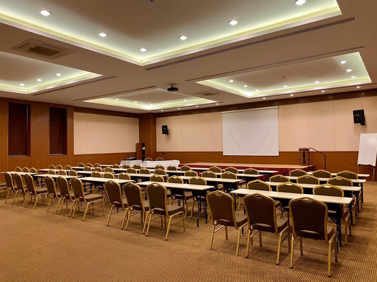 אורגופ Perissia Hotel & Convention Centre מראה חיצוני תמונה